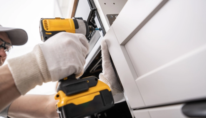 Meble na zamówienie. Kuchnie, garderoby, łazienki, biura. Instalacje mebli w całej Polsce!